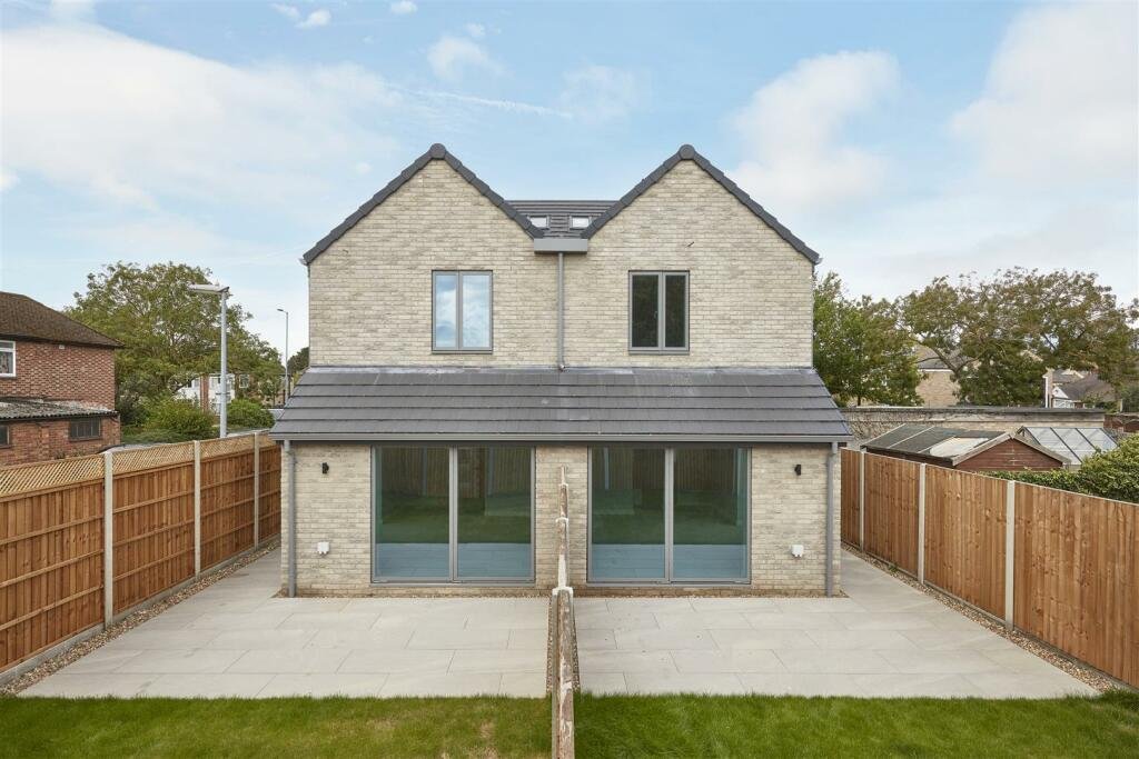 202805_32605860_IMG_19_0000